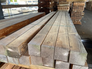 Ca. 13x Douglas balken geschaafd, 140x140mm, lengte 400cm